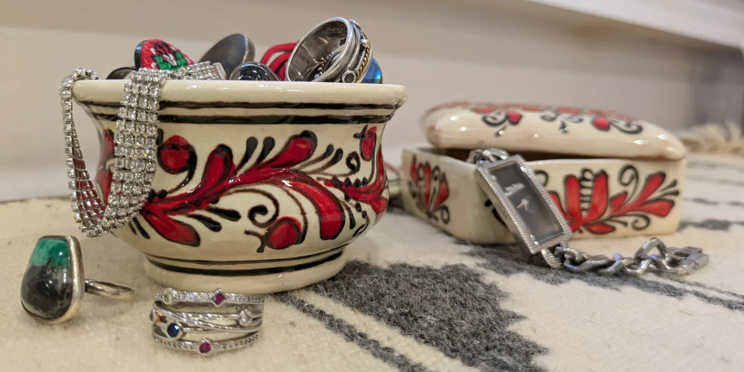 Boîtes décoratives en céramique de Corund