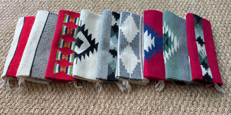 Petits tapis en laine tissés à la main