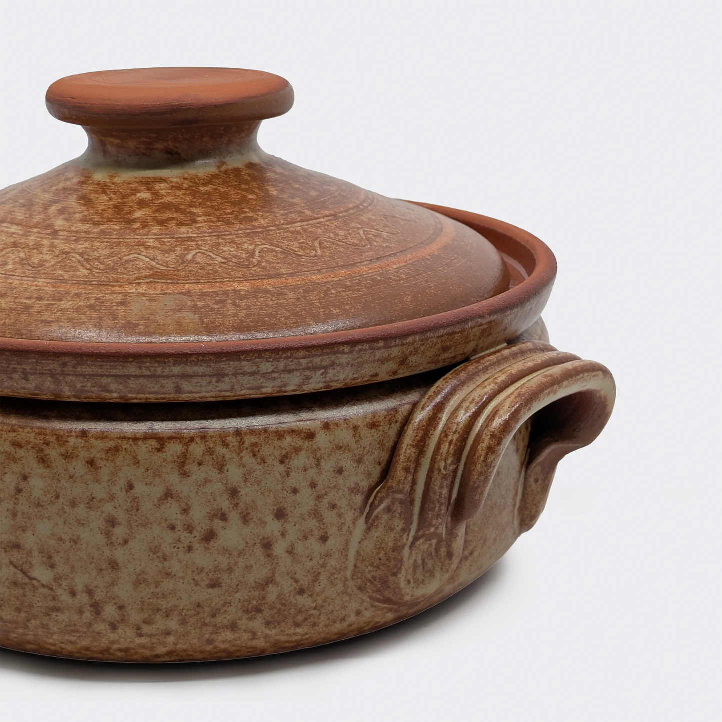 Cocotte individuelle en terre cuite 2 litres pour cuisson au four, poterie artisanale de Corund.