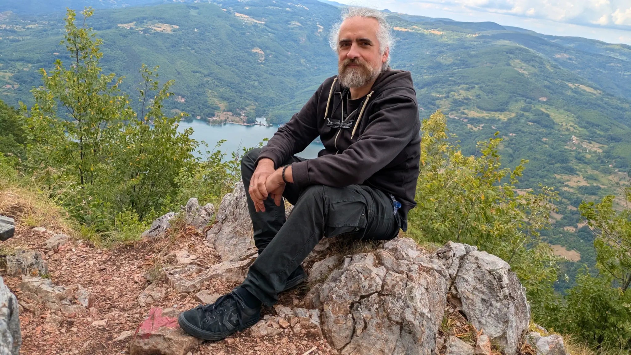 Photo prise au Parc national Tara, dans la chaîne des Alpes dinariques, en Serbie occidentale