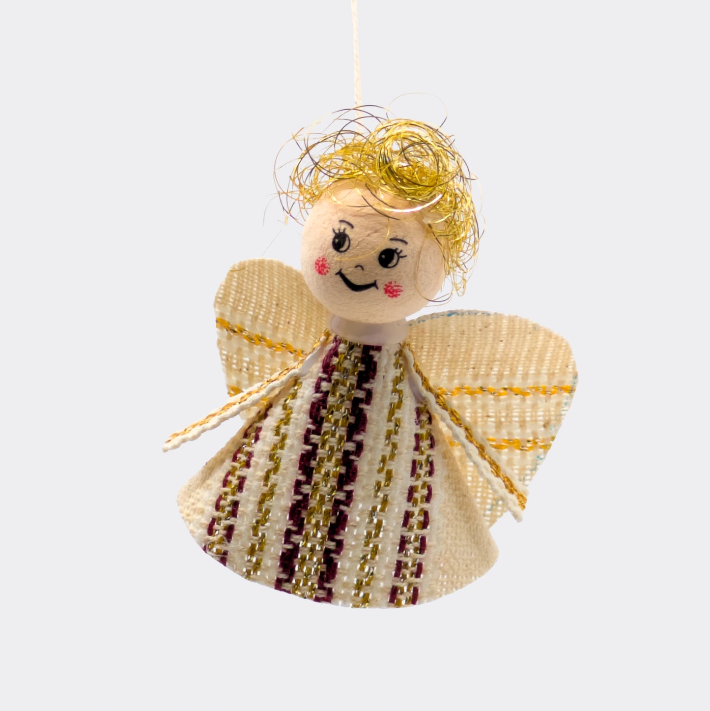 Angelot bordeaux et doré en textile tissé. Il rappelle les décorations hivernales tchèques. Une suspension parfaite pour Noël.